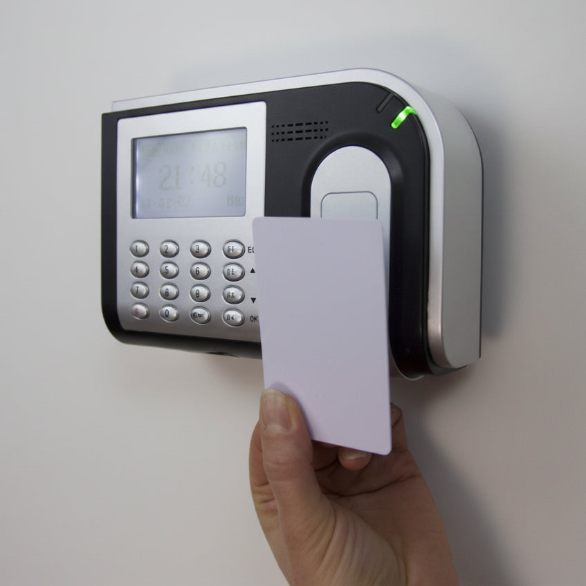 Pointeuse ZKTeco S200 pour gestion du temps de travail